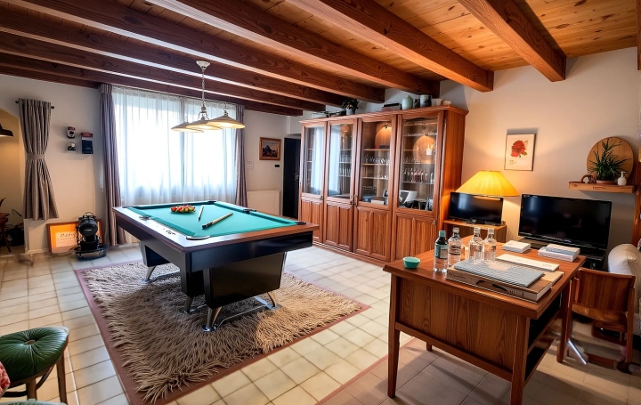 Maison VILLEMOTIER (01270)  180 m2 43 500 € 