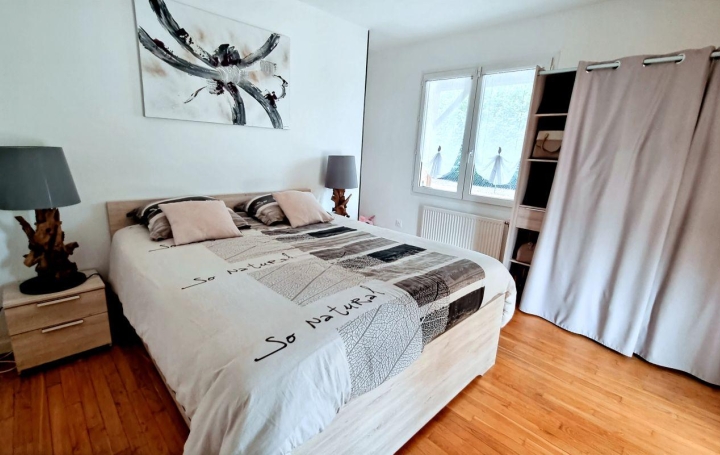 Maison CHATILLON-LA-PALUD (01320)  290 m2 439 000 € 