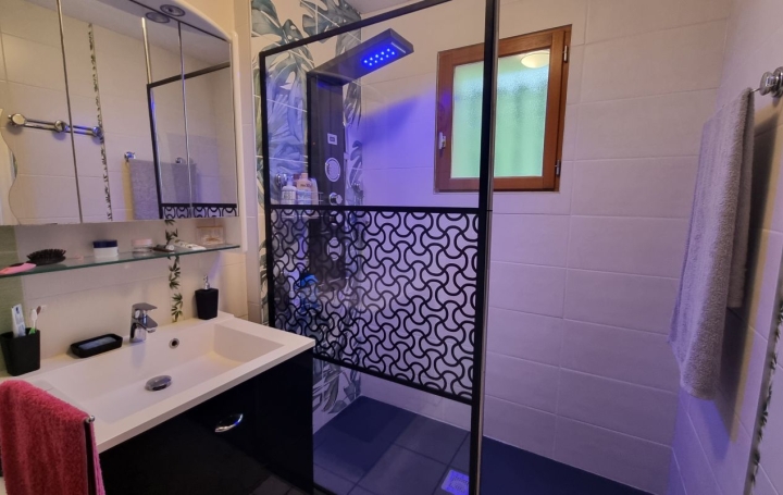 Maison JUJURIEUX (01640)  96 m2 36 425 € 