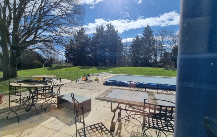 Maison SAINT-DENIS-LES-BOURG (01000)  198 m2 123 215 € 