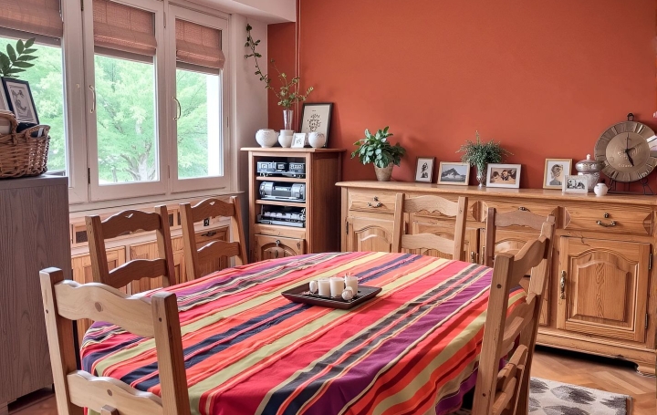 Maison PONCIN (01450)  132 m2 47 775 € 