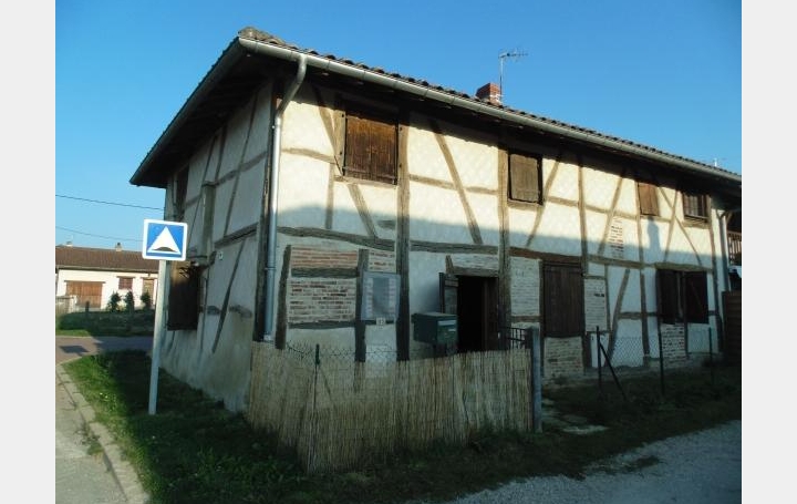 Réseau Immo-diffusion : Maison de village  CONDEISSIAT  67 m2 435 € 