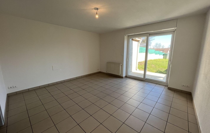 Maison SAINT-PAUL-DE-VARAX (01240)  70 m2 850 € 