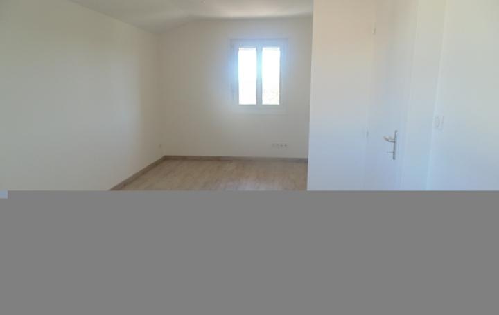 3 Pièces SAINT-PAUL-DE-VARAX (01240)  92 m2 750 € 