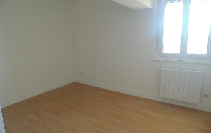 4 Pièces SAINT-PAUL-DE-VARAX (01240)  70 m2 637 € 