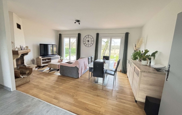 Réseau Immo-diffusion : Maison  SAINT-NIZIER-LE-DESERT  79 m2 1 200 € 