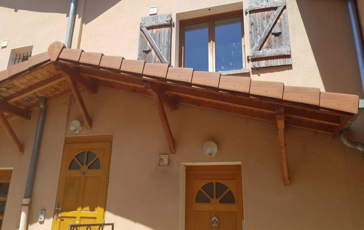 3 Pièces SAINT-JEAN-DE-NIOST (01800)  62 m2 600 € 