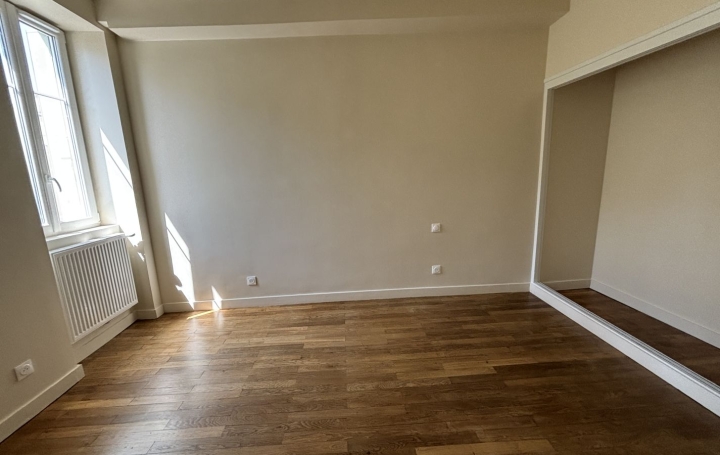 2 Pièces BOURG-EN-BRESSE (01000)  36 m2 590 € 