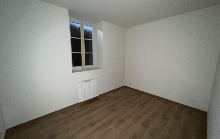 2 Pièces VONNAS (01540)  32 m2 490 € 