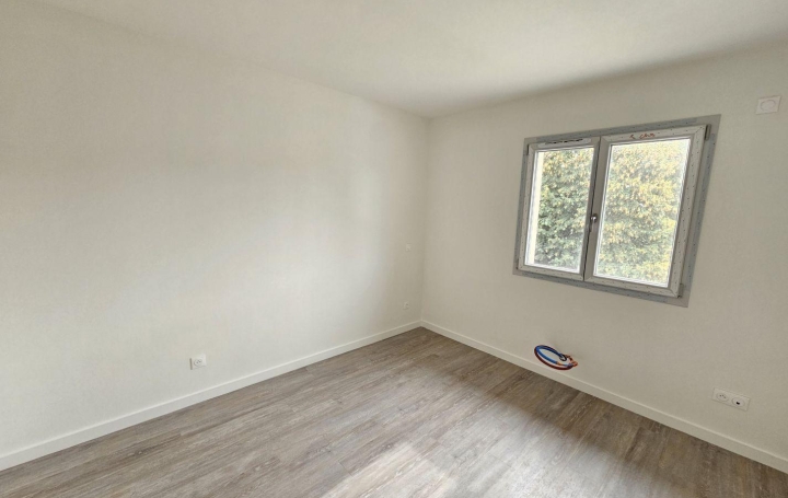 Maison SAINT-JEAN-LE-VIEUX (01640)  63 m2 900 € 