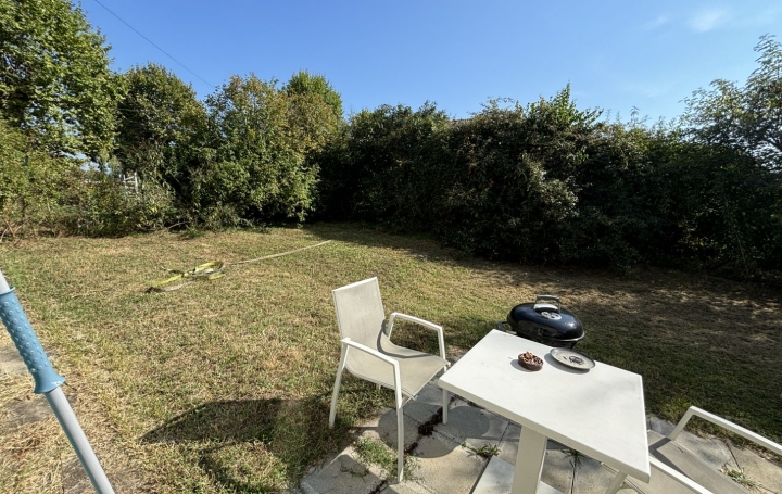 Maison de village CHALAMONT (01320)  93 m2 850 € 