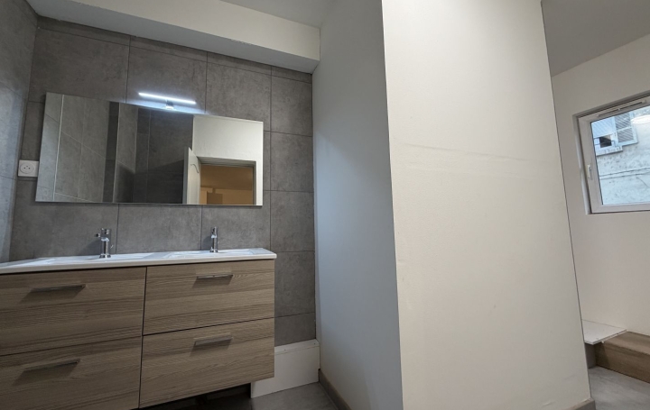 2 Pièces PONT-D'AIN (01160)  60 m2 570 € 