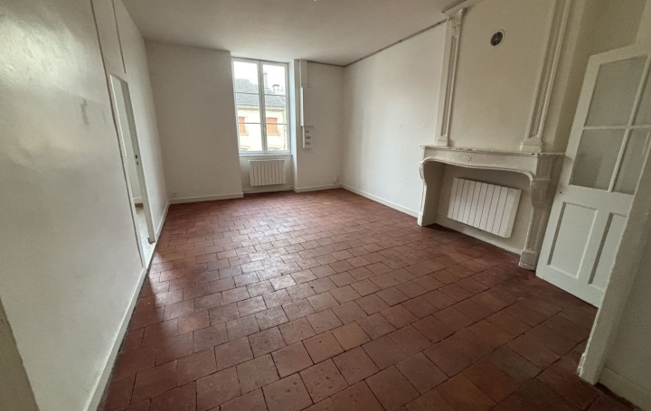 3 Pièces PONT-DE-VAUX (01190)  55 m2 450 € 