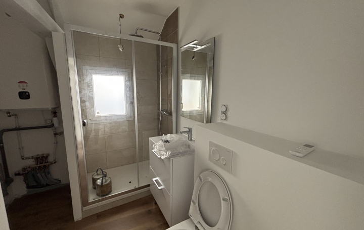 2 Pièces VONNAS (01540)  43 m2 650 € 