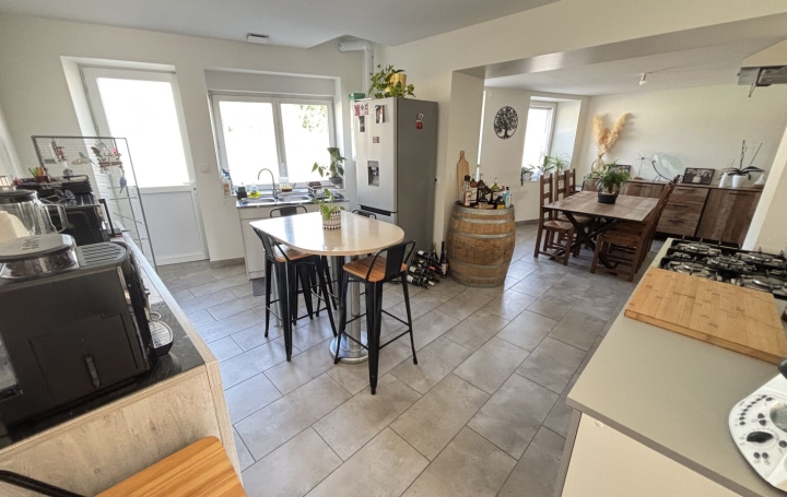 Réseau Immo-diffusion : Appartement P4  PONT-DE-VEYLE  96 m2 700 € 