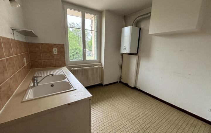 Appartement BOURG-EN-BRESSE (01000) 83 m<sup>2</sup> 815 € 