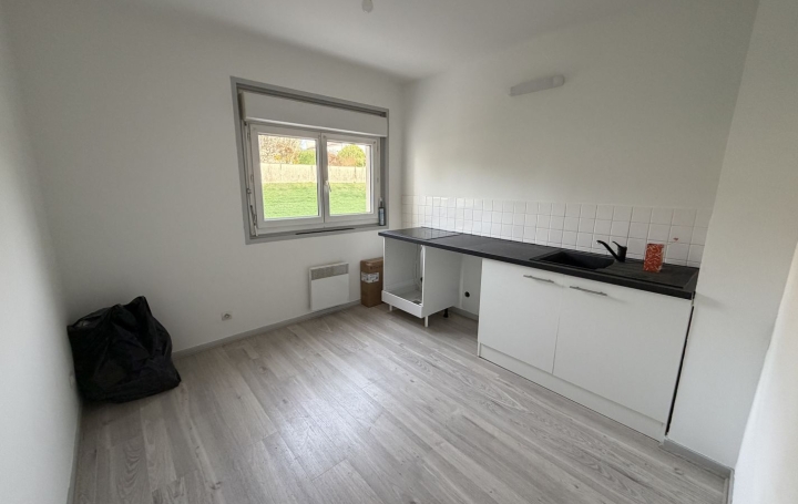 2 Pièces CHALAMONT (01320)  47 m2 680 € 