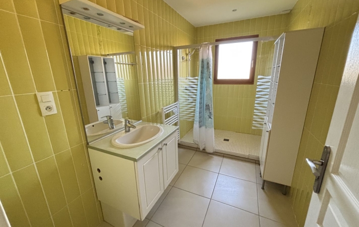 Maison SAINT-JEAN-SUR-VEYLE (01290)  85 m2 800 € 