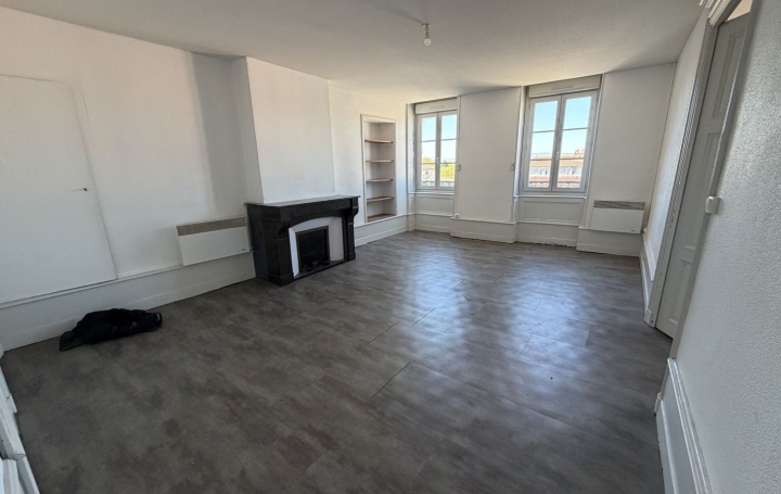 4 Pièces PONT-DE-VAUX (01190)  130 m2 705 € 