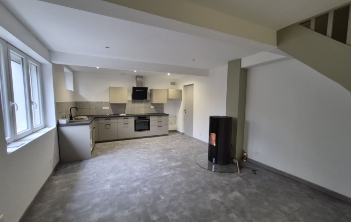 Maison / Villa CHALAMONT (01320) 78 m<sup>2</sup> 720 € 