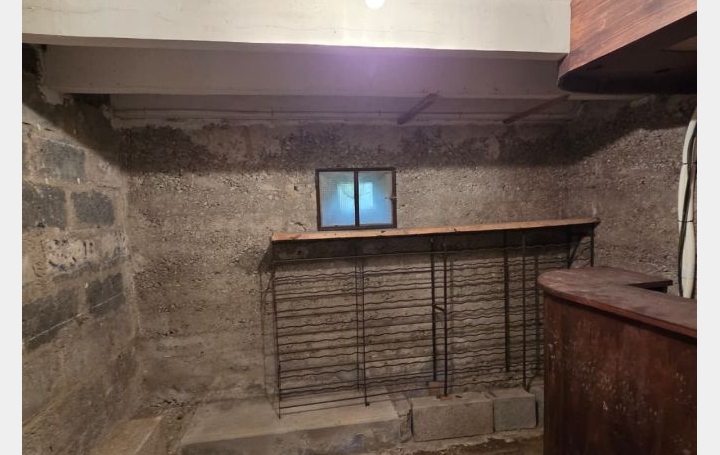 Maison LENT (01240)  56 m2 850 € 