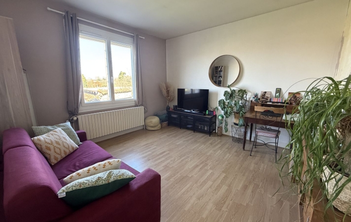 Maison LENT (01240)  56 m2 850 € 