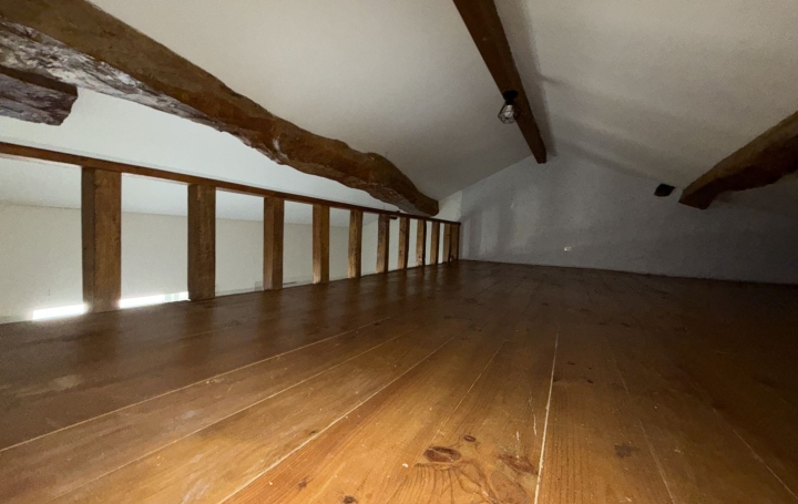 2 Pièces FEILLENS (01570)  59 m2 660 € 