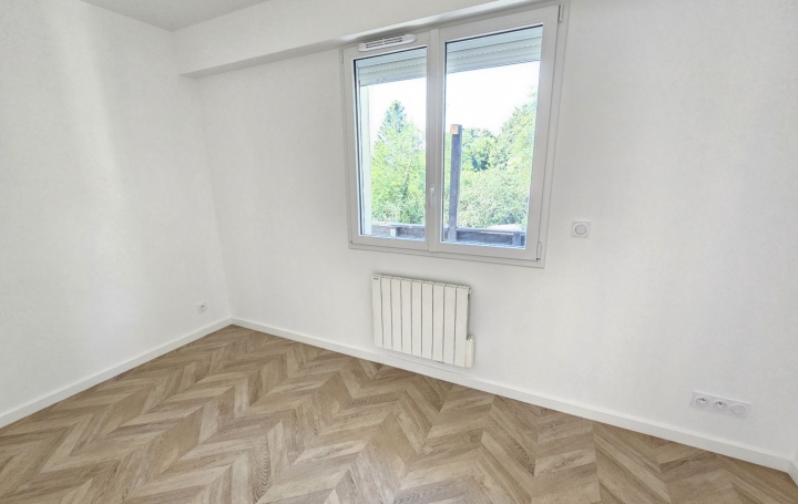 2 Pièces BELIGNEUX (01360)  34 m2 780 € 