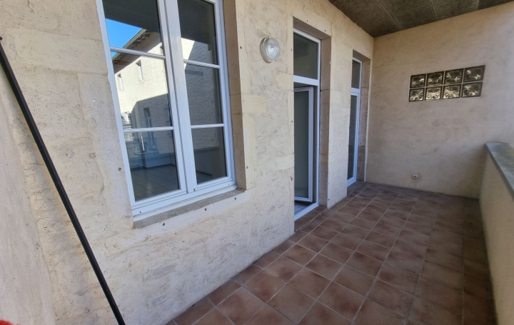 3 Pièces PONT-DE-VAUX (01190)  63 m2 575 € 