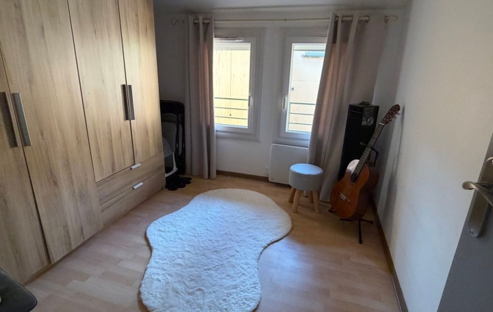 Maison de village VONNAS (01540)  53 m2 790 € 