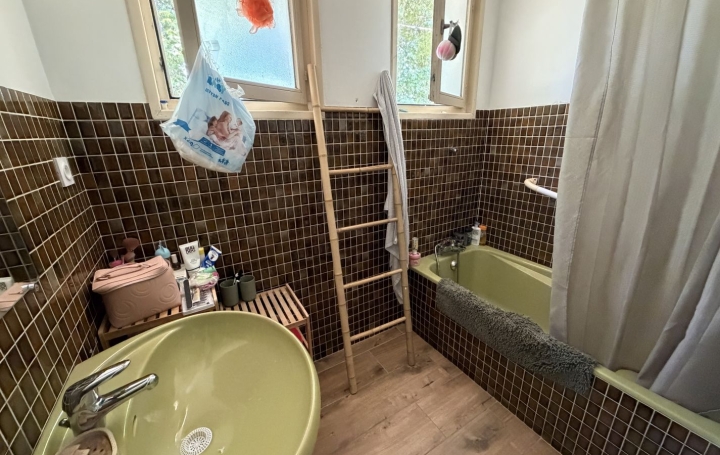 Maison SAINT-ANDRE-SUR-VIEUX-JONC (01960)  93 m2 1 250 € 