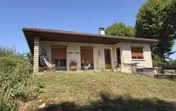 Maison / Villa SAINT-ANDRE-SUR-VIEUX-JONC (01960) 93 m<sup>2</sup> 1 250 € 