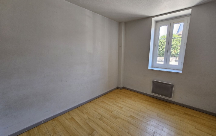 4 Pièces ROMENAY (71470)  67 m2 455 € 