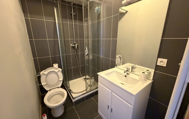 2 Pièces CHALAMONT (01320)  42 m2 550 € 