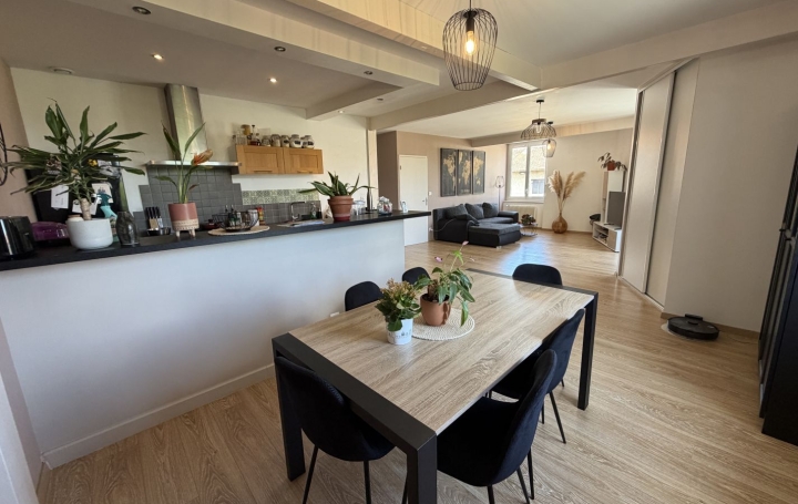 Appartement NEUVILLE-LES-DAMES (01400) 81 m<sup>2</sup> 800 € 