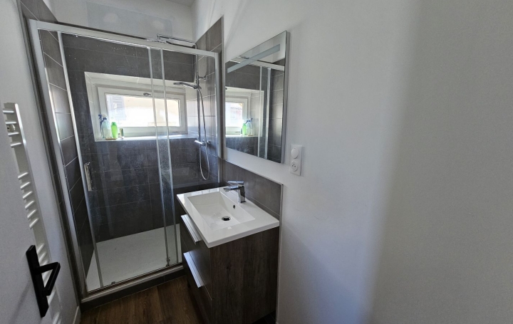 2 Pièces FLEURIE (69820)  47 m2 490 € 