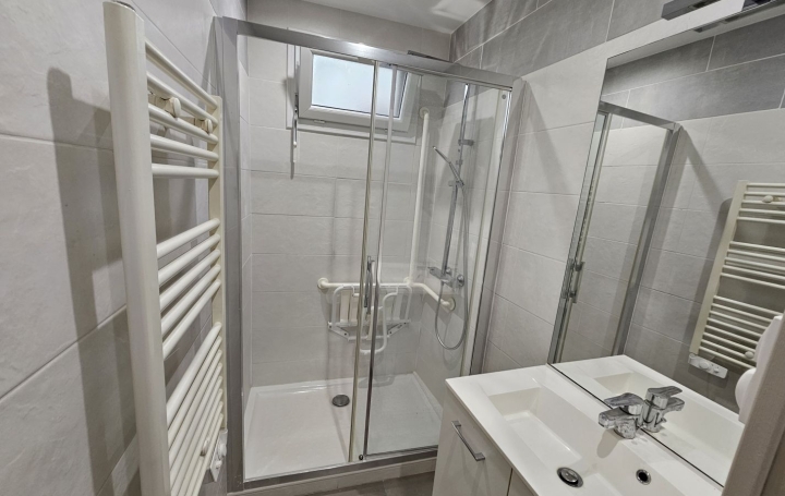 Maison CHALAMONT (01320)  106 m2 1 150 € 