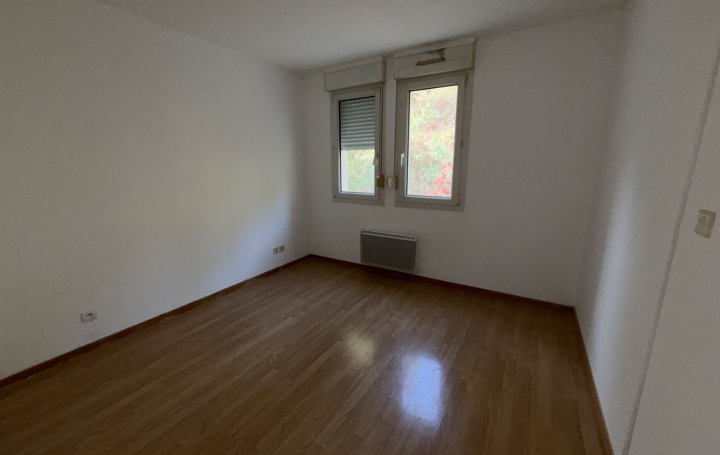 3 Pièces BELIGNEUX (01360)  62 m2 825 € 