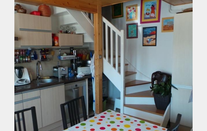 Réseau Immo-diffusion : Maison de village  PRIAY  67 m2 660 € 