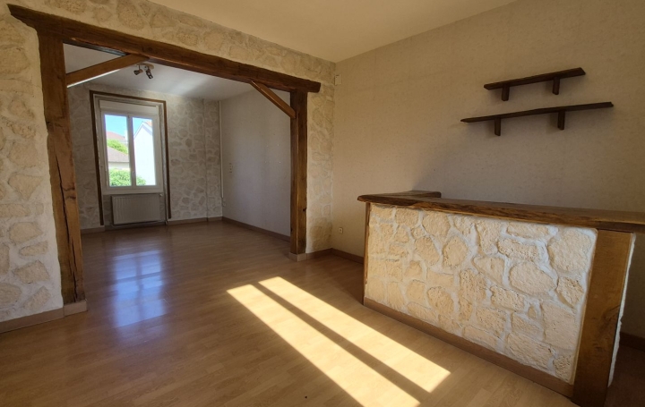 Maison de ville SAINT-PAUL-DE-VARAX (01240)  160 m2 270 000 € 