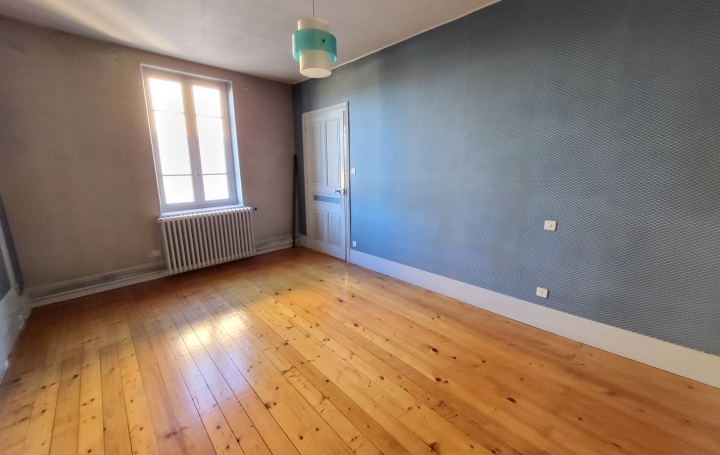 Maison NEUVILLE-LES-DAMES (01400)  144 m2 200 000 € 