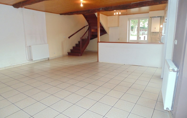 Immeuble CHALAMONT (01320)  165 m2 245 000 € 