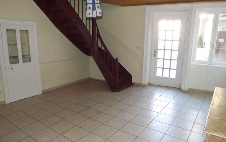 Immeuble CHALAMONT (01320)  165 m2 245 000 € 