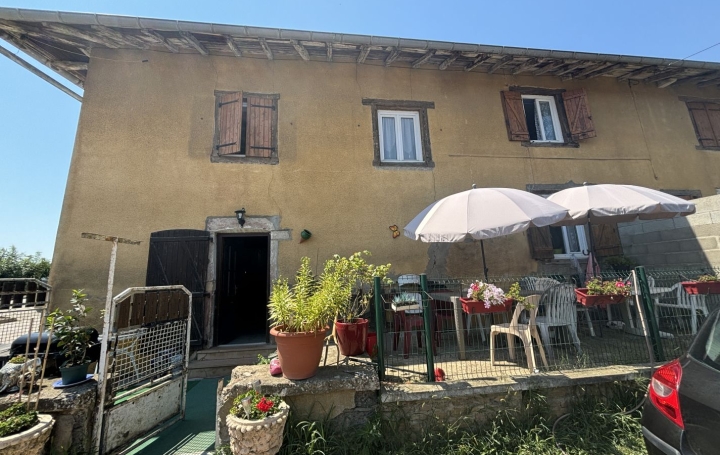 Maison SAINT-CYR-SUR-MENTHON (01380)  208 m2 240 000 € 