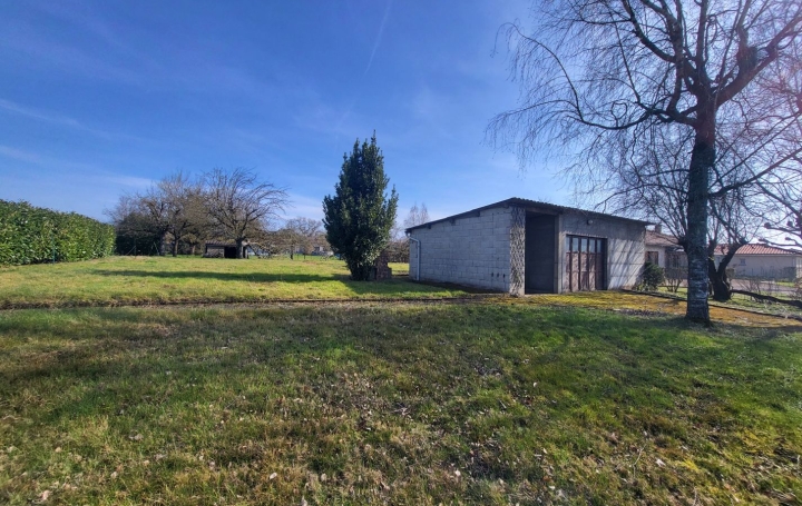 Terrain PONT-DE-VAUX (01190)   57 000 € 