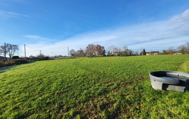 Terrain PONT-DE-VAUX (01190)  1 m2 89 000 € 