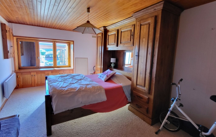 Maison CHALAMONT (01320)  126 m2 231 000 € 