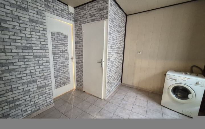 Maison de village CHALAMONT (01320)  81 m2 95 000 € 