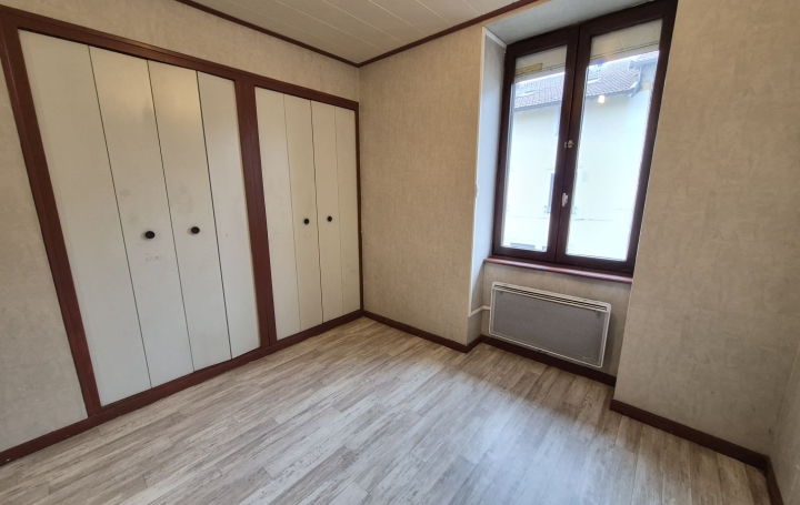 Maison de village CHALAMONT (01320)  81 m2 95 000 € 