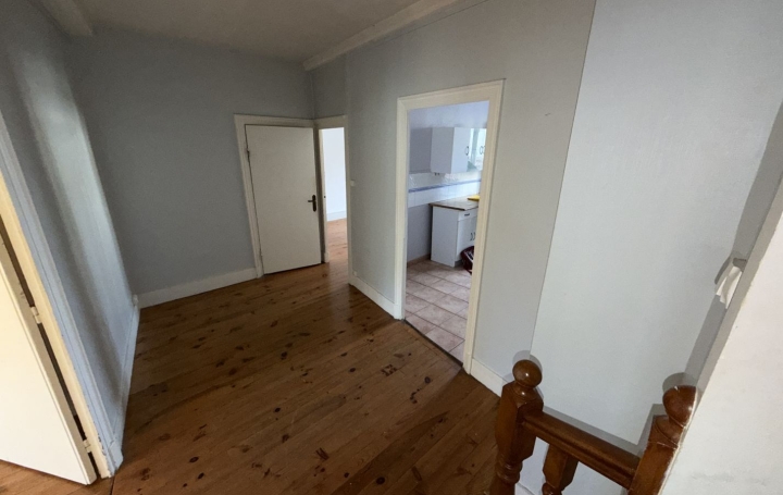 3 Pièces CHALAMONT (01320)  70 m2 158 000 € 
